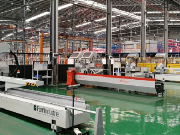 廠房展(zhǎn)示 廠房展示